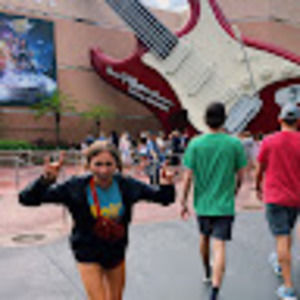 Meet your Posher, Olivia